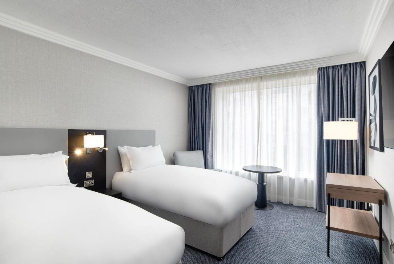 Sofitel London Gatwick 4*