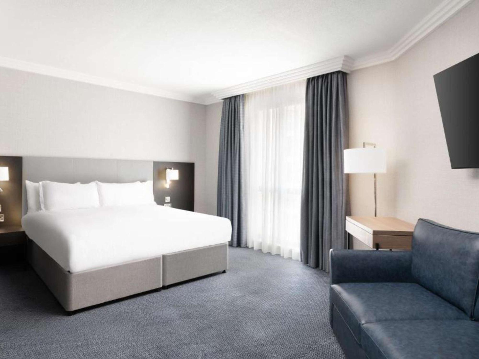 Hotel Sofitel London Gatwick 4*